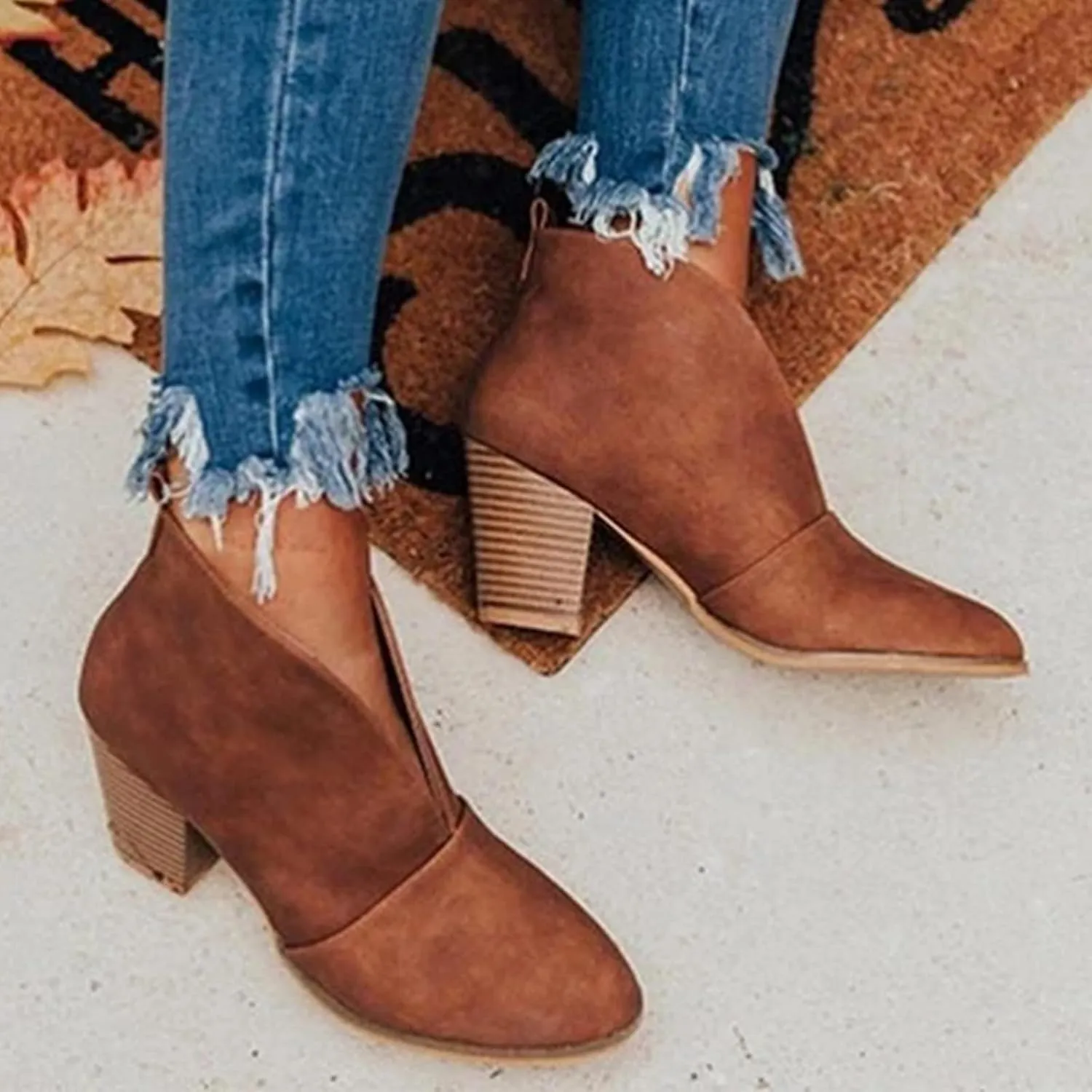 Ankle Boots for Women Fashion V Cut Ankle Booties Pointed Stacked Mid Heel Boots Cowboy Boots Winter Shoes