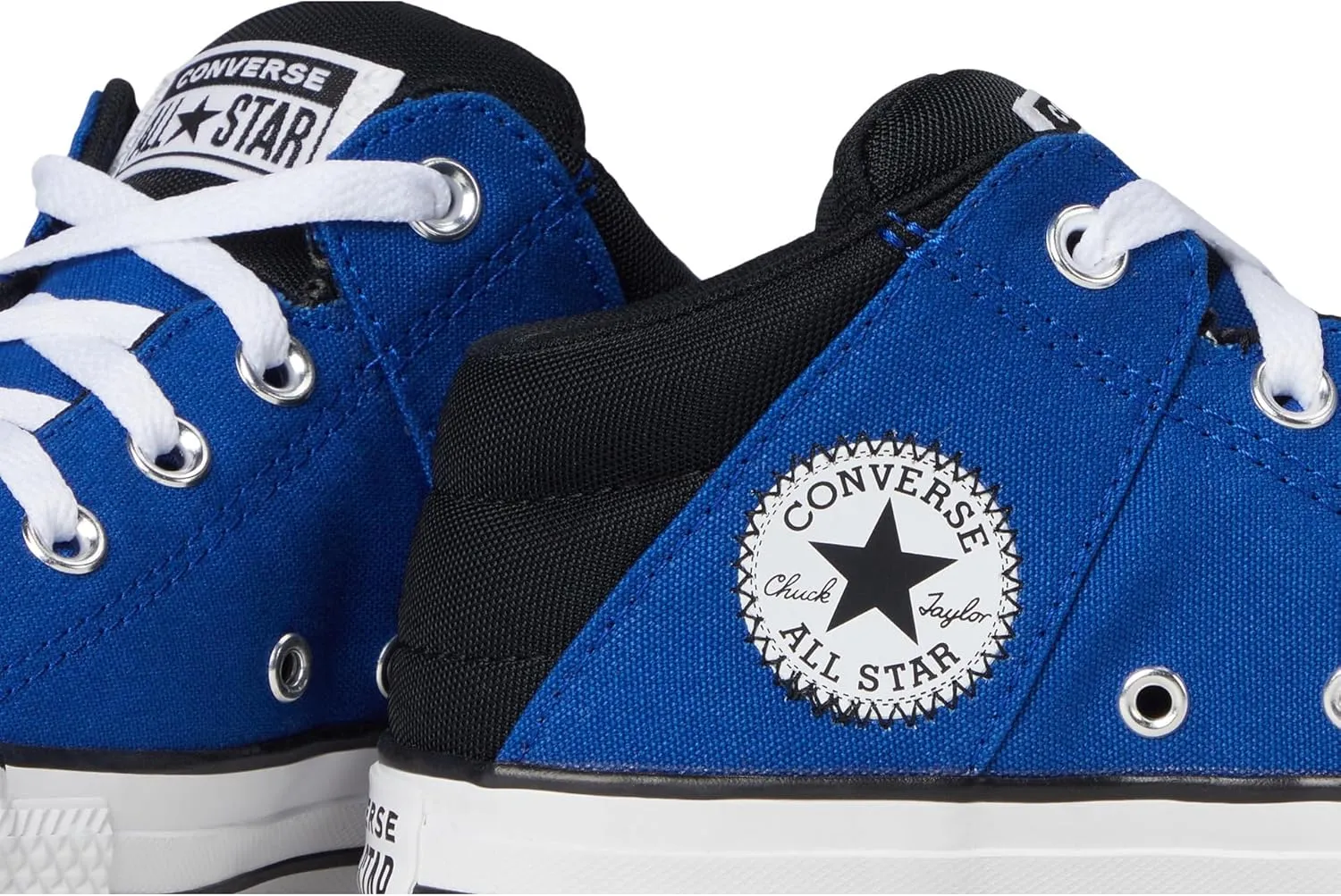 Converse Unisex-Child Chuck Taylor All Star Axel (Big Kid) Sneaker