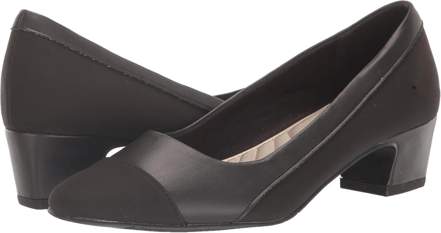 Easy Street Women's Dottie Pump