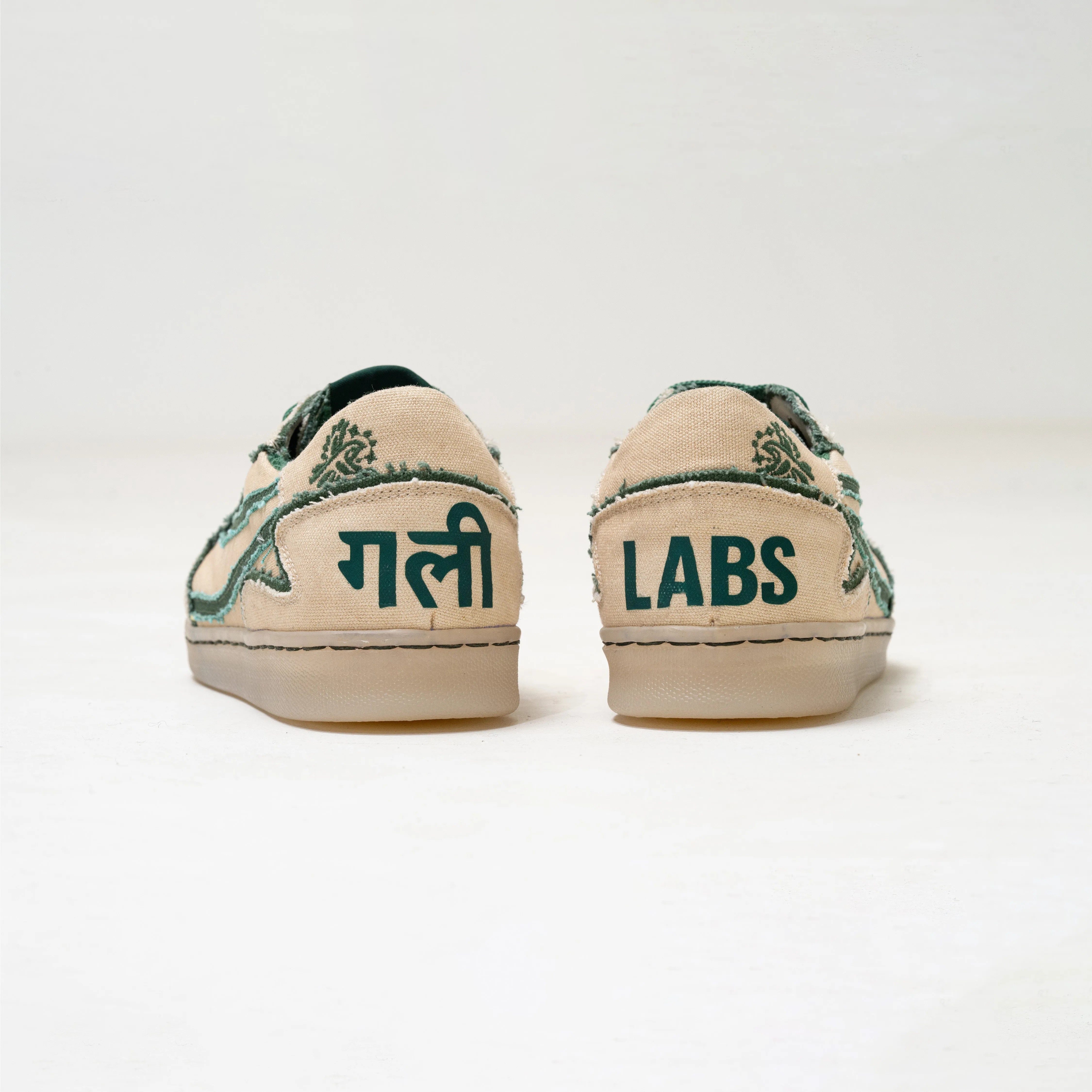 Gully Number 001 - Baaz Parni White for Women