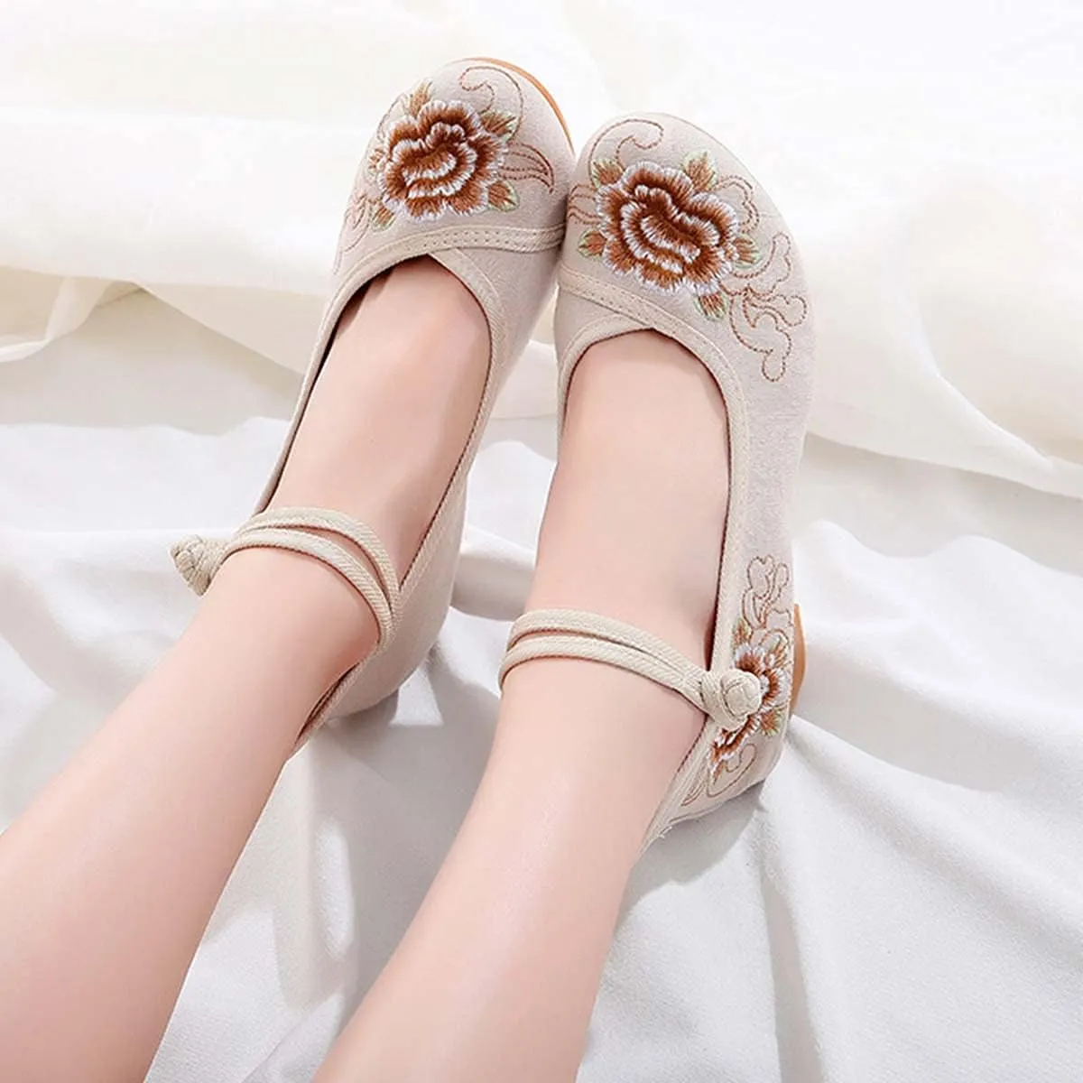 JOEupin Women Chinese Embroidered Flower Flat Bridal Mary Jane Ballet Shoes