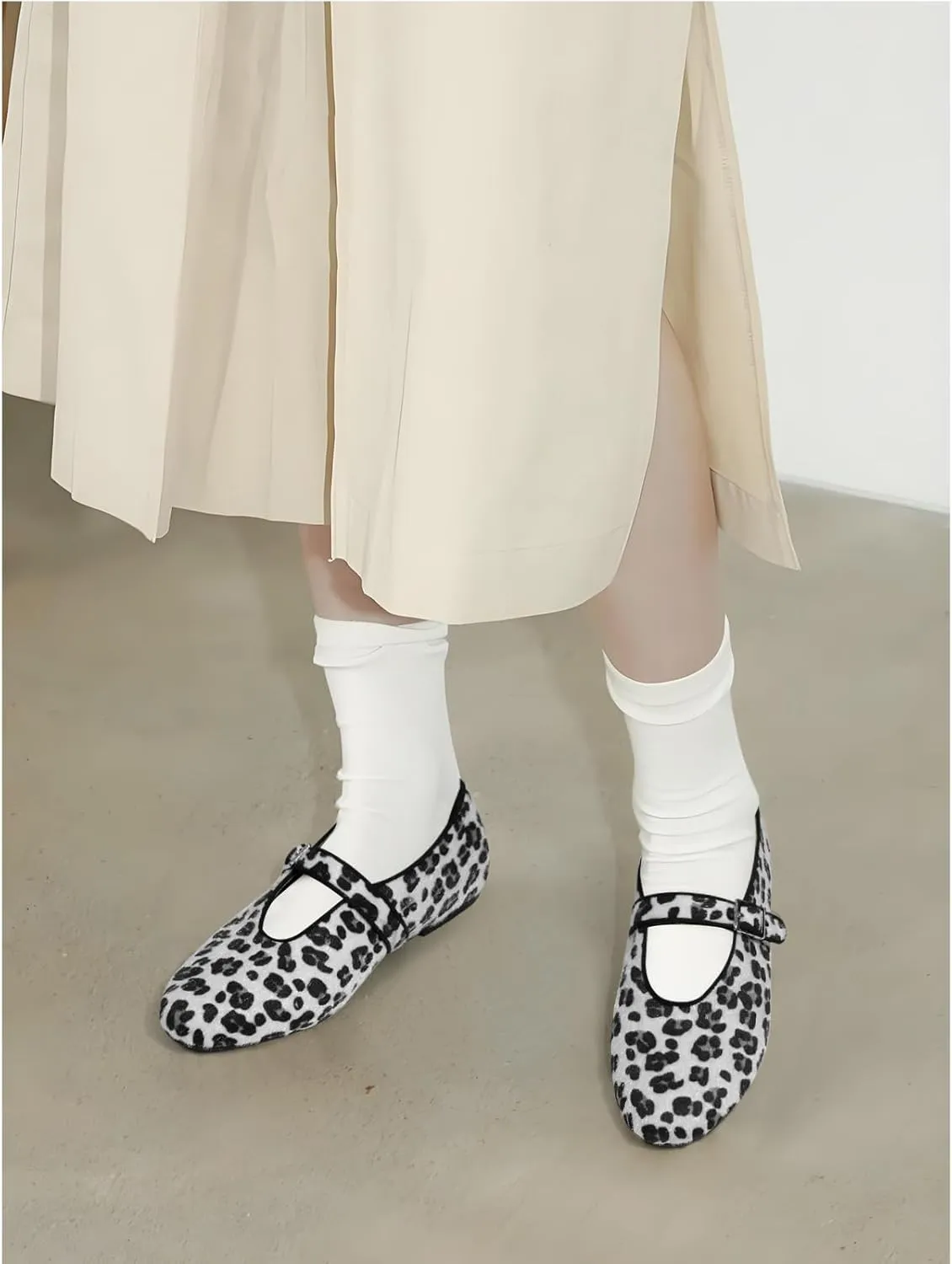 Mary Jane Ballet Flats for Women Buckle Strap Round Toe Suede Wide Width Flats Casual Ballerina Shoes