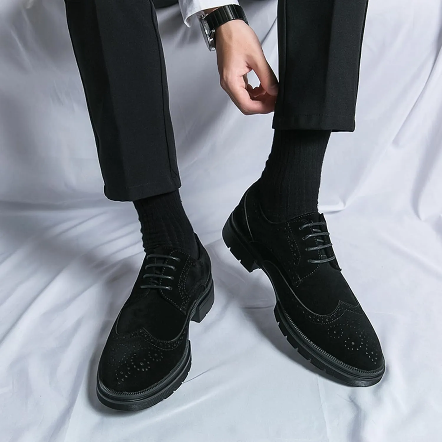 Men's Suede Lace Up Wingtip Oxford Shoes Classic Brogues Business Dress Shoes Fashion Comfortable Platform Derby Formal Shoes