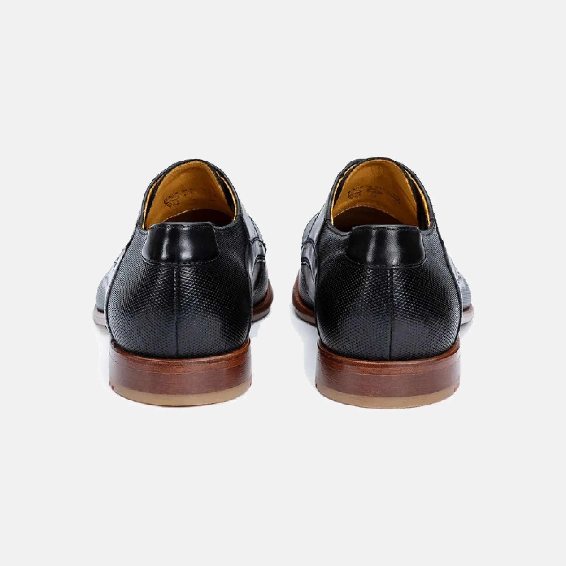 Nassau Leather Derby Shoe with Embossed Wingtip / Black