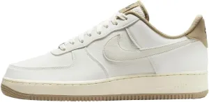 NIKE Men's Sneaker