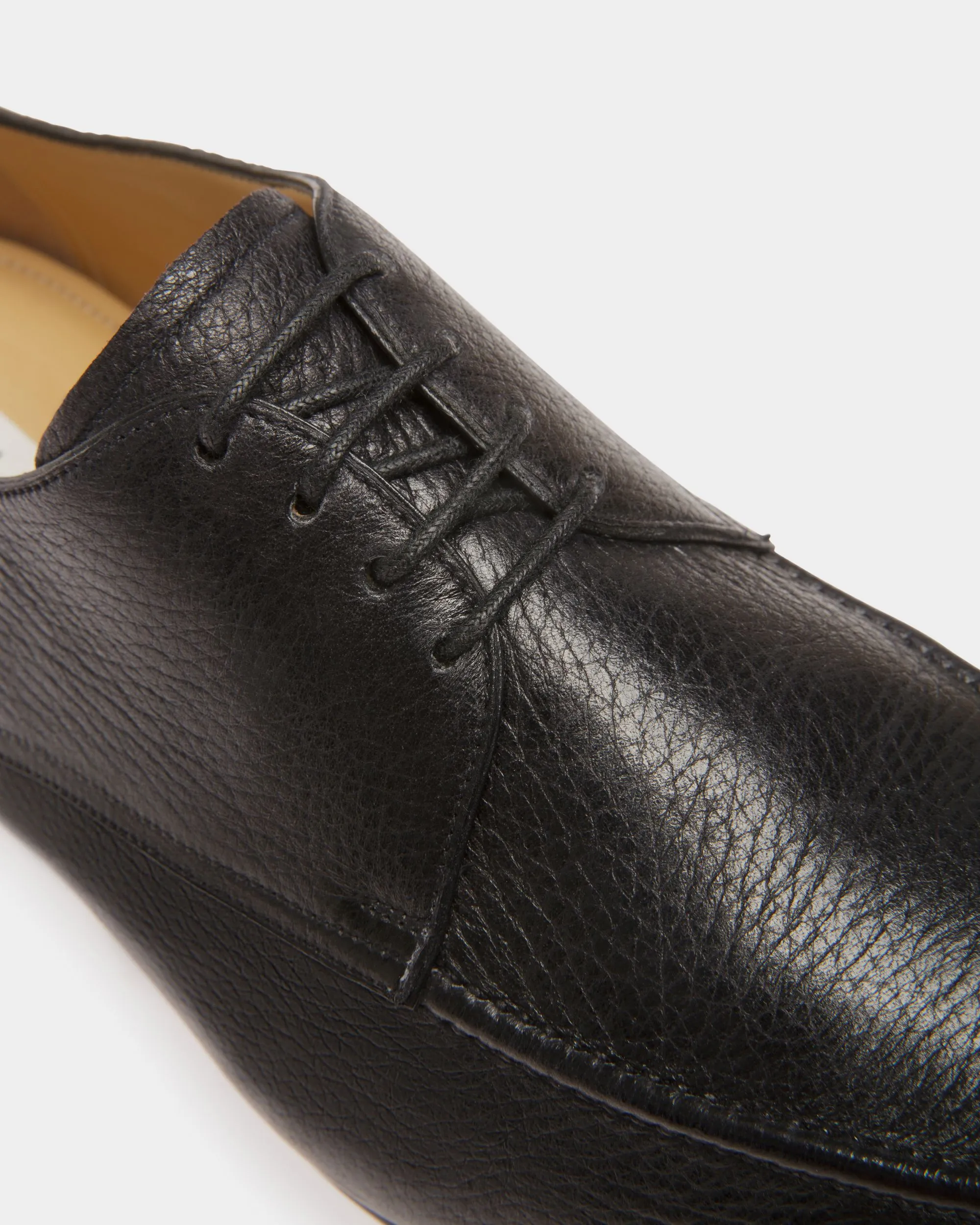 Suisse Derby Shoes In Black Leather