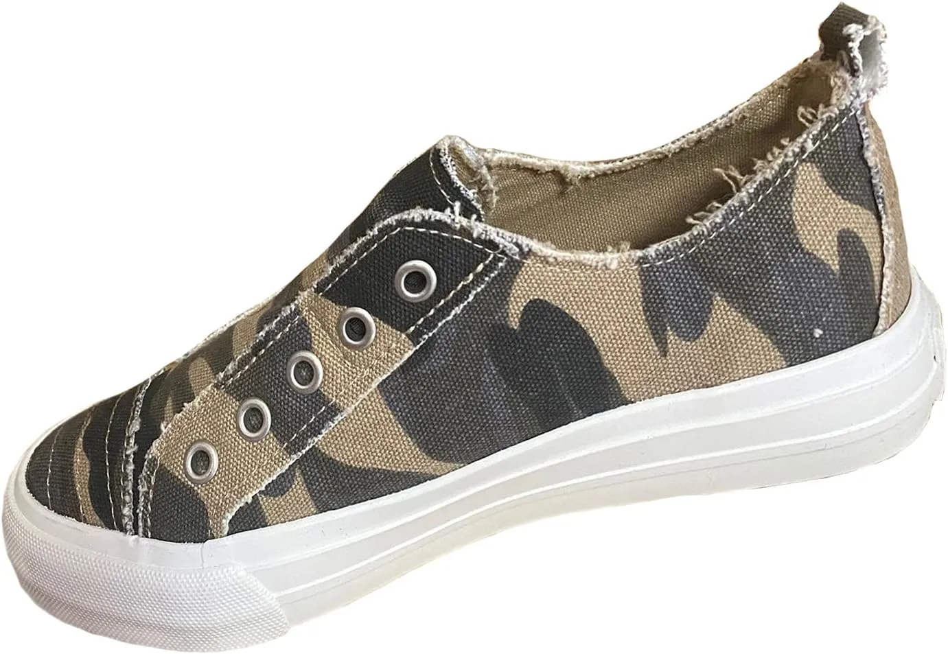 Very G Gypsy Jazz Womens Adalyn Canvas Slip On Fashion Sneaker Camo