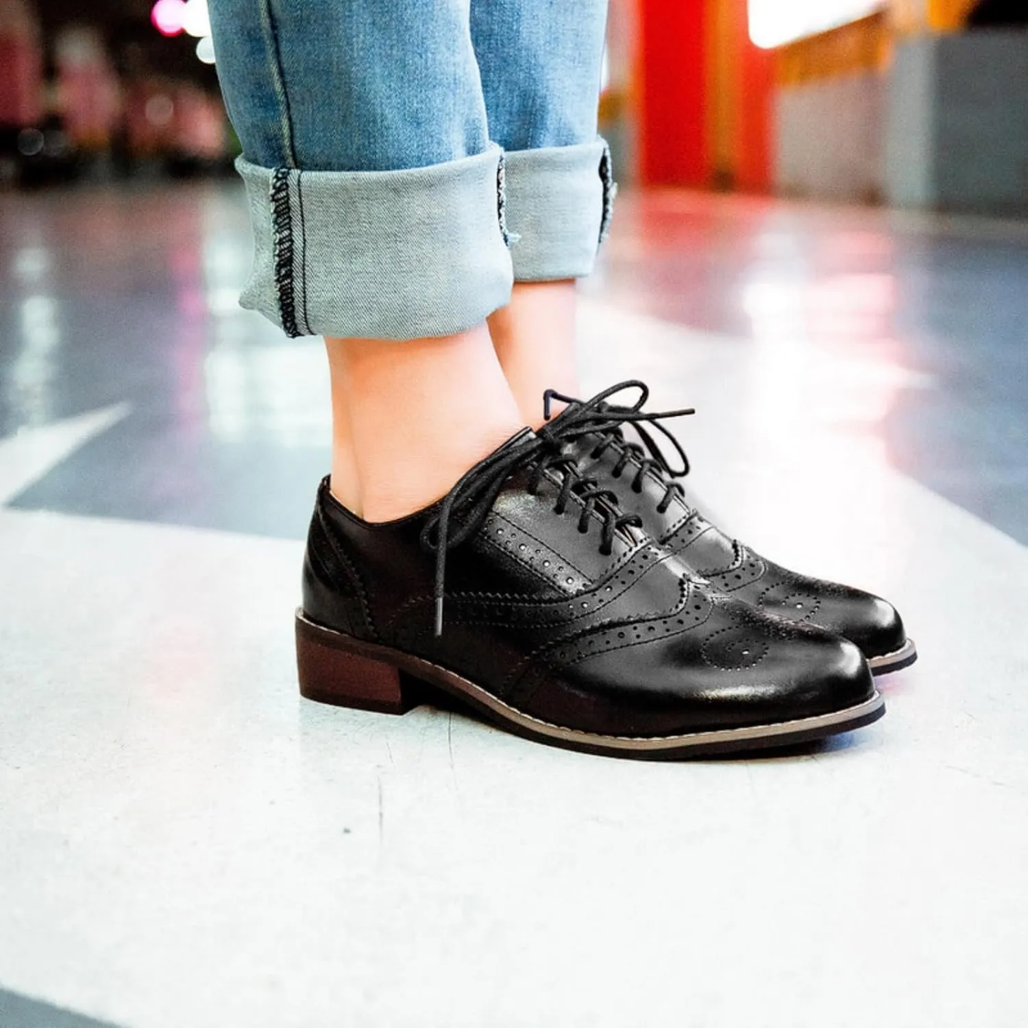 Women's Lace Up Oxfords Shoes Round Toe Low Chunky Heel Block Perforated Wingtip Brogues Casual Comfortable Patchwork Derby Saddle Pumps